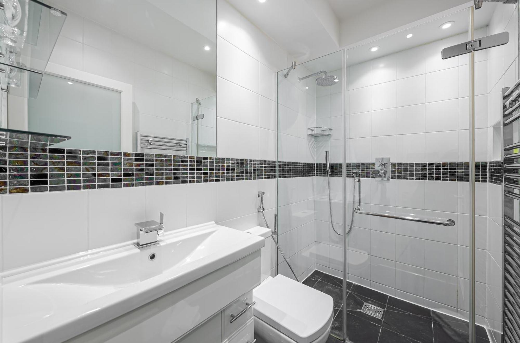 Chic Belgravia Hideaway With Private Patio 10 Mins To Harrods ロンドン エクステリア 写真