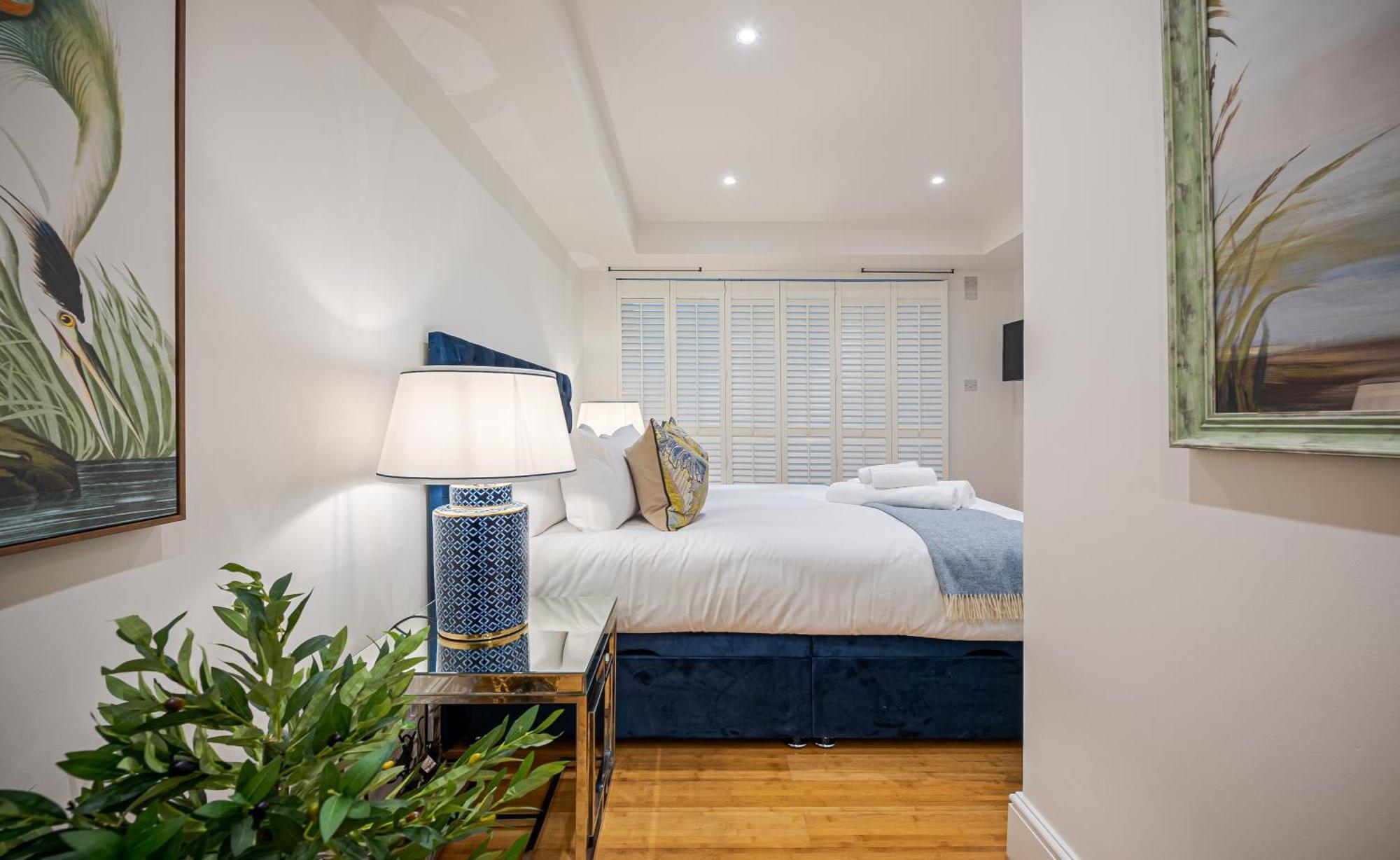 Chic Belgravia Hideaway With Private Patio 10 Mins To Harrods ロンドン エクステリア 写真