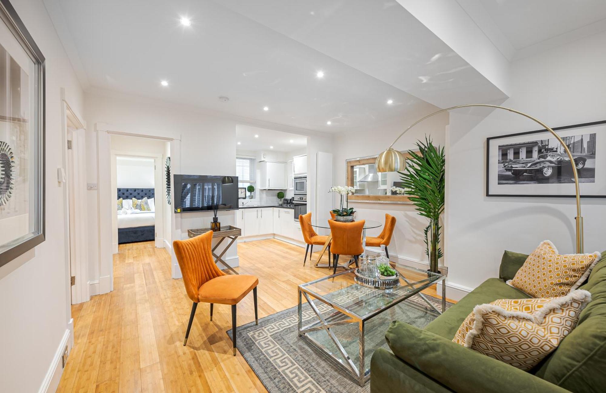 Chic Belgravia Hideaway With Private Patio 10 Mins To Harrods ロンドン エクステリア 写真