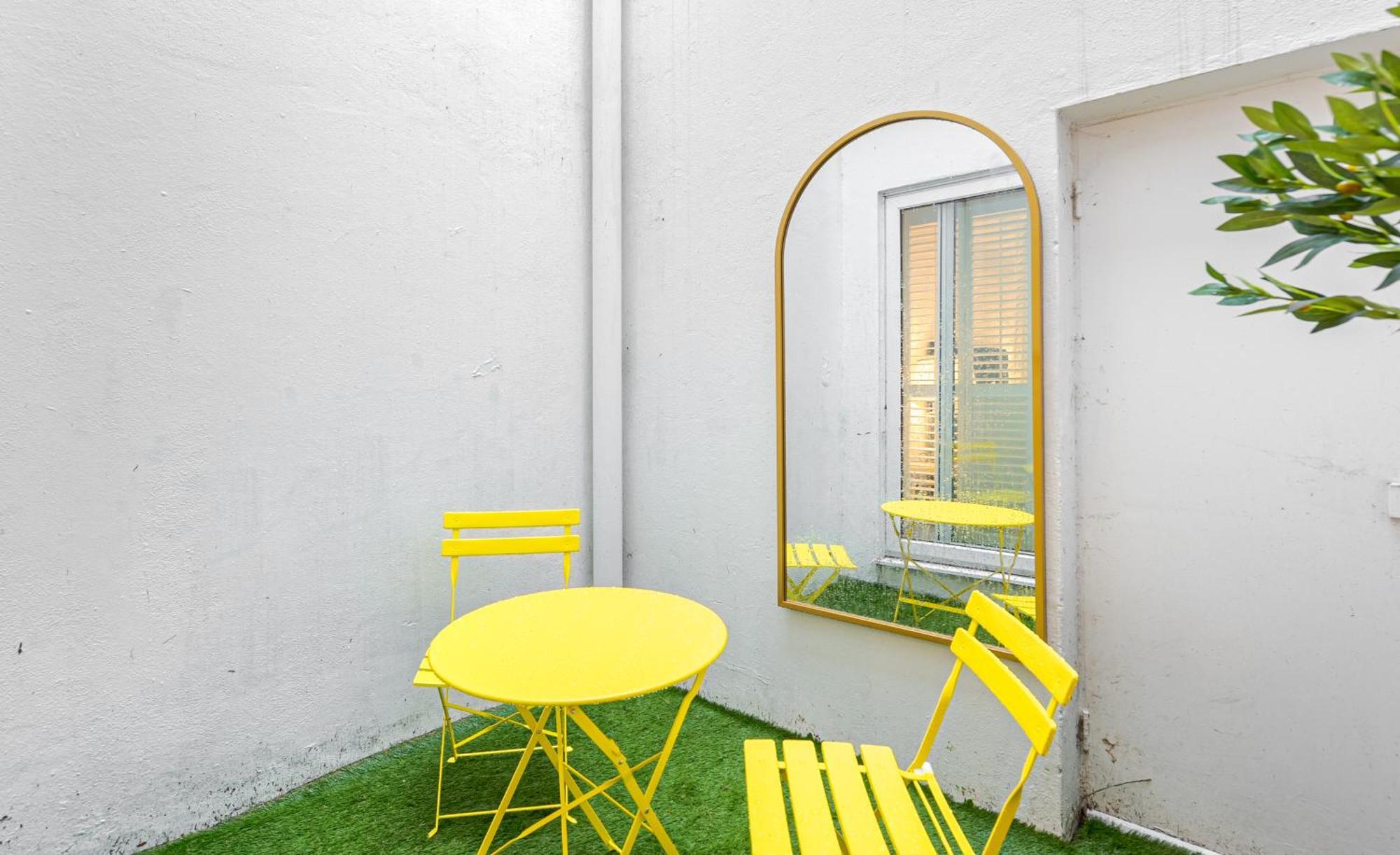Chic Belgravia Hideaway With Private Patio 10 Mins To Harrods ロンドン エクステリア 写真